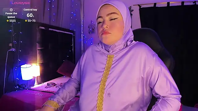 Snapshot of MarianFadel chatting on 20, 10, 2025 MarianFadel online show from 20, 10, 2025