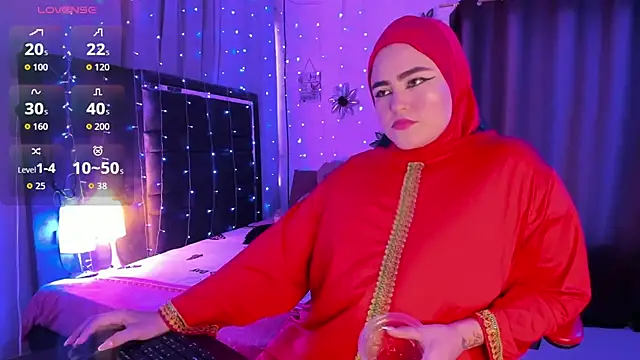 Snapshot of MarianFadel chatting on 8, 11, 2025 MarianFadel online show from 8, 11, 2025