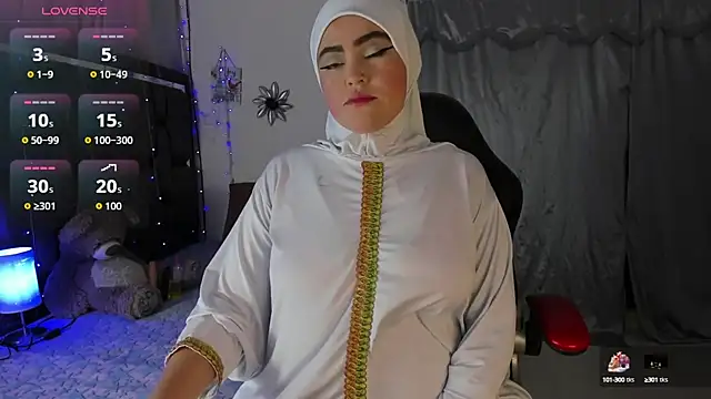 Snapshot of MarianFadel chatting on 10, 10, 2025 MarianFadel online show from 10, 10, 2025