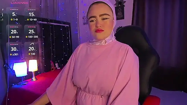 Snapshot of MarianFadel chatting on 27, 11, 2025 MarianFadel online show from 27, 11, 2025