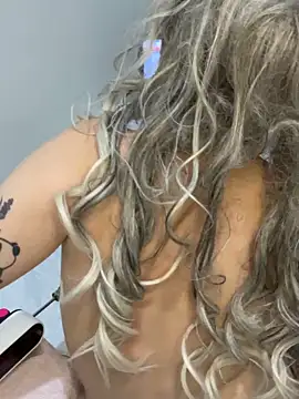 Ozge-SluttyScream69 online show from 27, 3, 2026