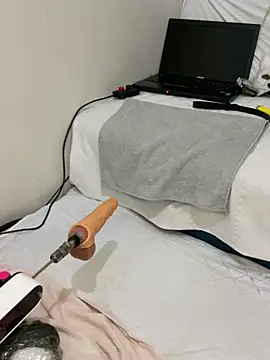 Ozge-SluttyScream69 online show from 30, 5, 2026