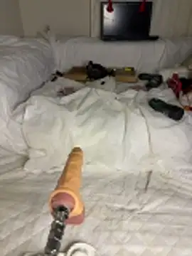 Ozge-SluttyScream69 online show from 19, 12, 2025