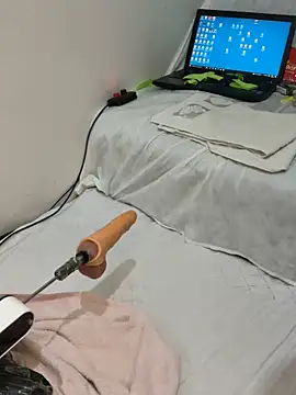 Ozge-SluttyScream69 online show from 18, 5, 2026