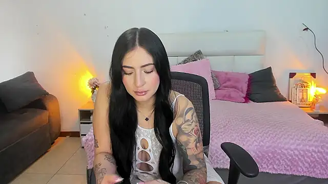 hannahdvil1 online show from 11, 3, 2026