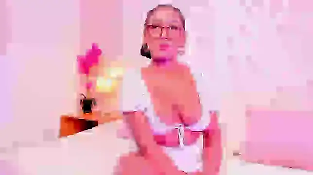 Snapshot of Emmadancer chatting on 4, 11, 2025 Emmadancer online show from 4, 11, 2025