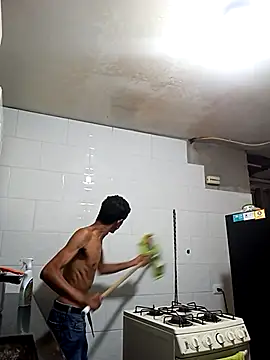 Bruno Hallss online show from 2, 12, 2025