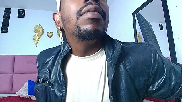 Snapshot of muller_asher chatting on 1, 10, 2025 muller asher online show from 1, 10, 2025