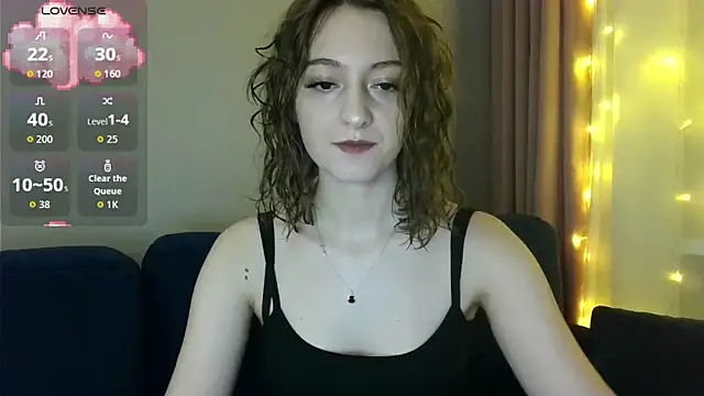 white liillyy online show from 21, 12, 2025