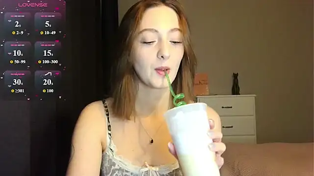 white liillyy online show from 27, 3, 2026