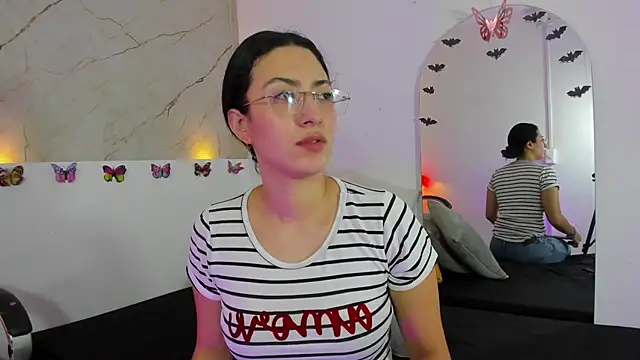 victoria flores1 online show from 9, 11, 2025