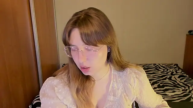 Snapshot of just_fucked777 chatting on 25, 6, 2026 just fucked777 online show from 25, 6, 2026
