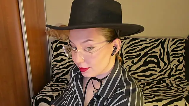 Snapshot of just_fucked777 chatting on 25, 6, 2026 just fucked777 online show from 25, 6, 2026
