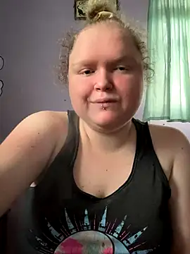 KadiSparkle online show from 24, 9, 2025