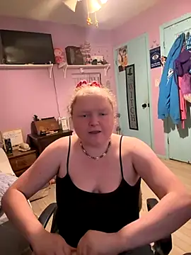 KadiSparkle online show from 4, 11, 2025