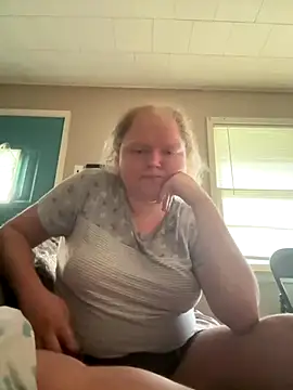 KadiSparkle online show from 30, 9, 2025