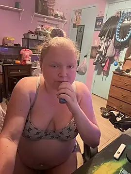 KadiSparkle online show from 11, 11, 2025