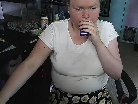 KadiSparkle online show from 17, 9, 2025