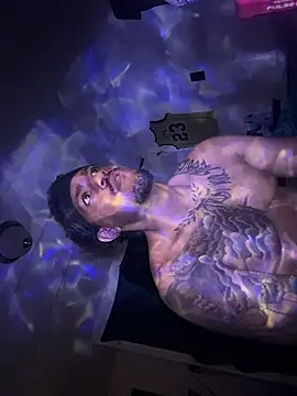 tyrek5051 online show from 3, 12, 2025