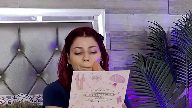 LunaHart online show from 5, 4, 2026