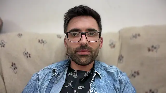 Snapshot of Alicante34 chatting on 18, 10, 2025 Alicante34 online show from 18, 10, 2025