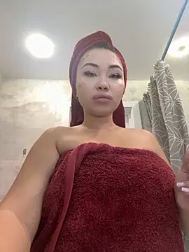 Mia stepMOM online show from 16, 9, 2025