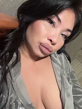 Mia stepMOM online show from 16, 9, 2025