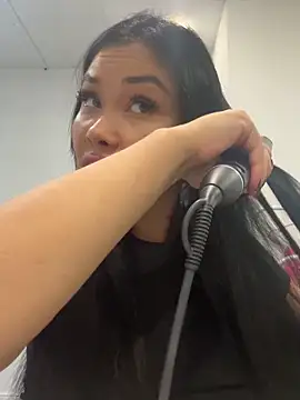 Mia stepMOM online show from 27, 9, 2025