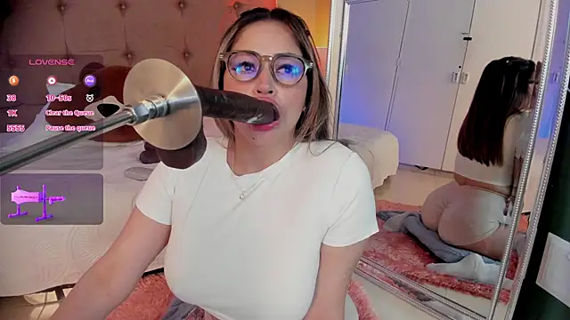 Snapshot of Karol_Pagee chatting on 13, 6, 2026 Karol Pagee online show from 13, 6, 2026