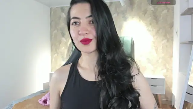 Saya Amaretto1 online show from 4, 11, 2025