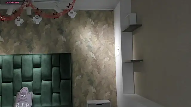 Saya Amaretto1 online show from 24, 10, 2025