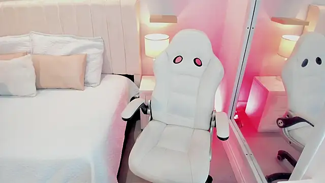 manyaa  online show from 5, 12, 2025