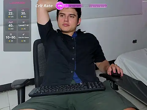 Snapshot of invincible200 chatting on 27, 10, 2025 invincible200 online show from 27, 10, 2025