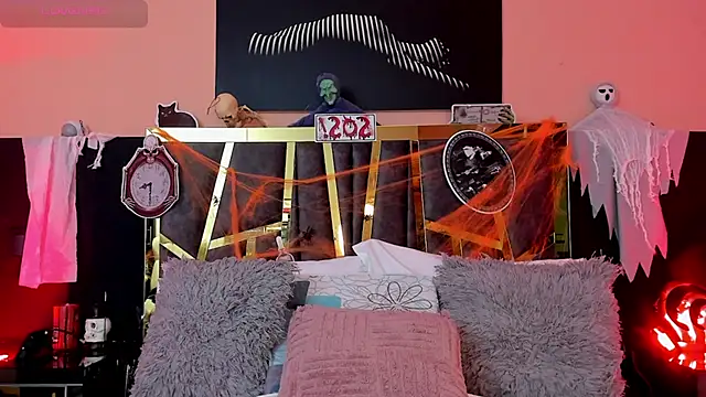 ScarletTorres online show from 29, 10, 2025