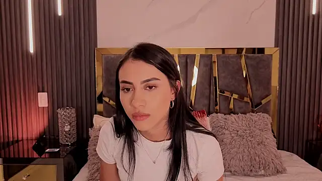 ScarletTorres online show from 17, 7, 2026