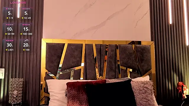 ScarletTorres online show from 10, 4, 2026