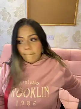 isabella horney  online show from 7, 2, 2026