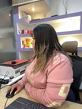 isabella horney  online show from 14, 2, 2026