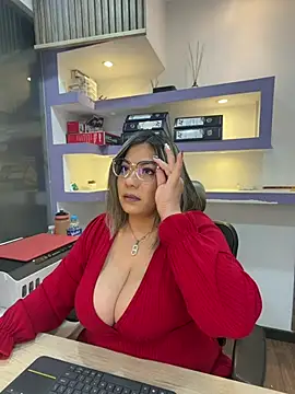 Snapshot of isabella_horney_ chatting on 24, 5, 2026 isabella horney online show from 24, 5, 2026