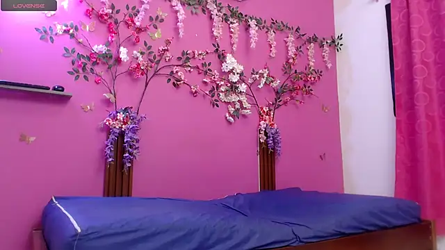 skinnybarbie022 online show from 21, 6, 2026