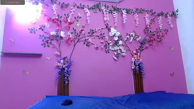 skinnybarbie022 online show from 22, 6, 2026