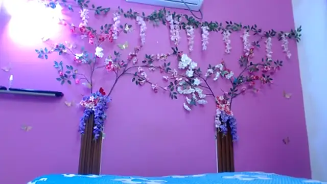 skinnybarbie022 online show from 23, 4, 2026