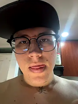 Kurtxxx22 online show from 5, 1, 2026