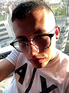 Kurtxxx22 online show from 22, 12, 2025