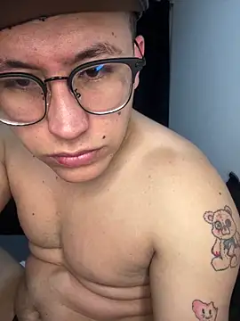 Kurtxxx22 online show from 15, 12, 2025