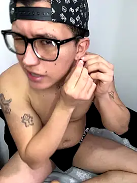 Kurtxxx22 online show from 11, 11, 2025