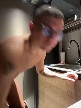 Kurtxxx22 online show from 21, 12, 2025