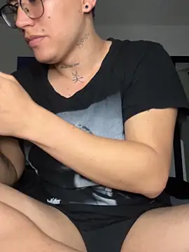 Kurtxxx22 online show from 24, 2, 2026