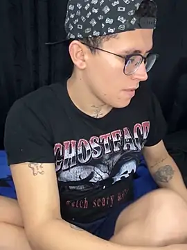 Kurtxxx22 online show from 16, 11, 2025