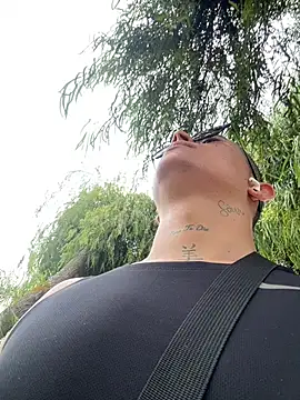 Kurtxxx22 online show from 10, 4, 2026